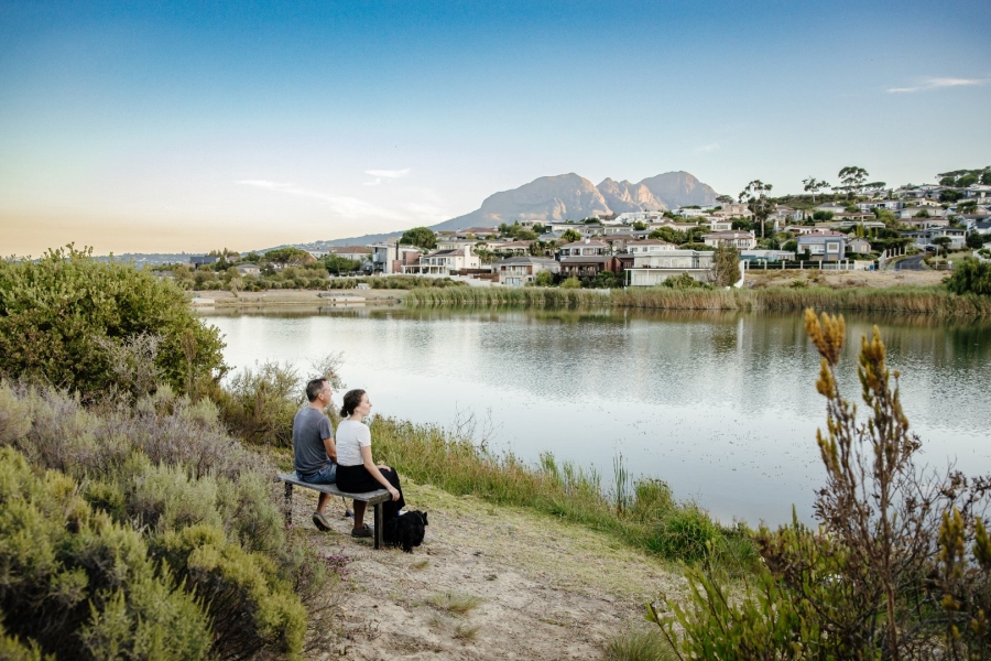 2 Bedroom Property for Sale in Mzuri Estate Western Cape